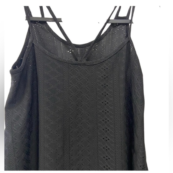 Womens black eyelet tank roomy cross back so cute medium - Picture 2 of 5